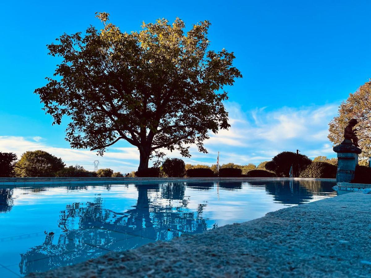 Aparthotel Domaine Amourella Lambesc Zewnętrze zdjęcie