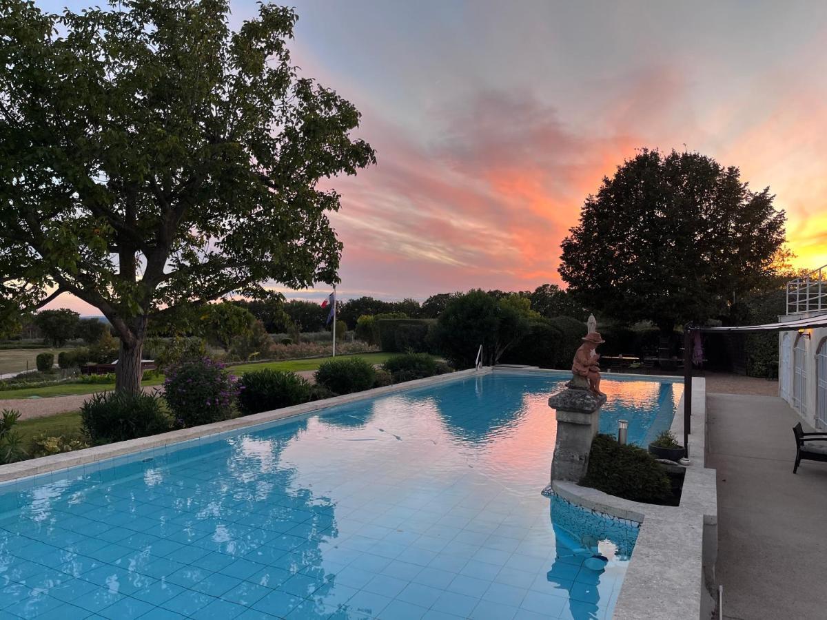 Aparthotel Domaine Amourella Lambesc Zewnętrze zdjęcie