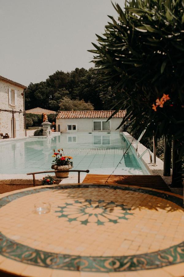 Aparthotel Domaine Amourella Lambesc Zewnętrze zdjęcie