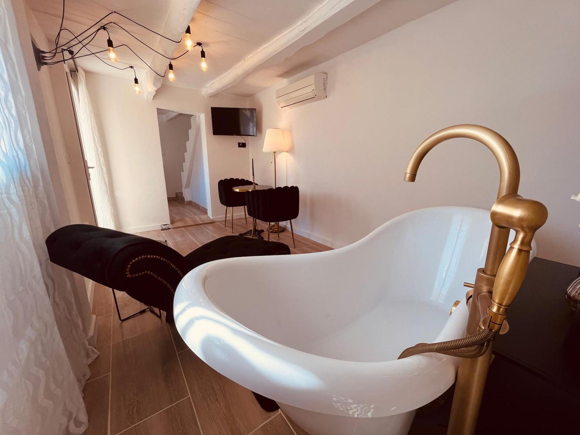 Aparthotel Domaine Amourella Lambesc Pokój zdjęcie